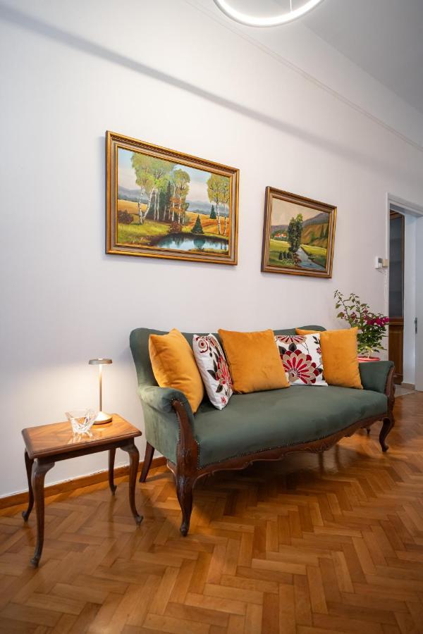 The Rock Guesthouse Калампака Экстерьер фото